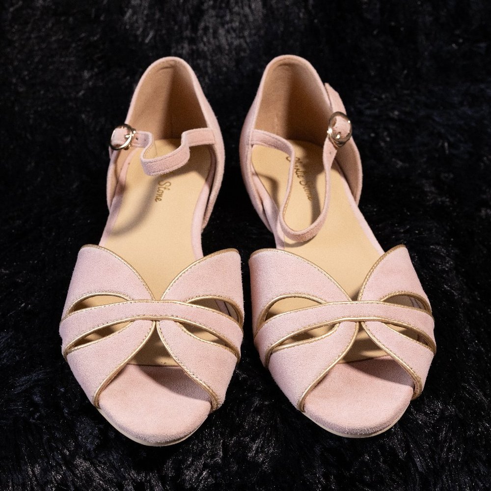 Women’s Pink Ankle-Strap Sandals with Gold Trim